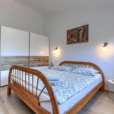 Fameja By Interhome * Ližnjan